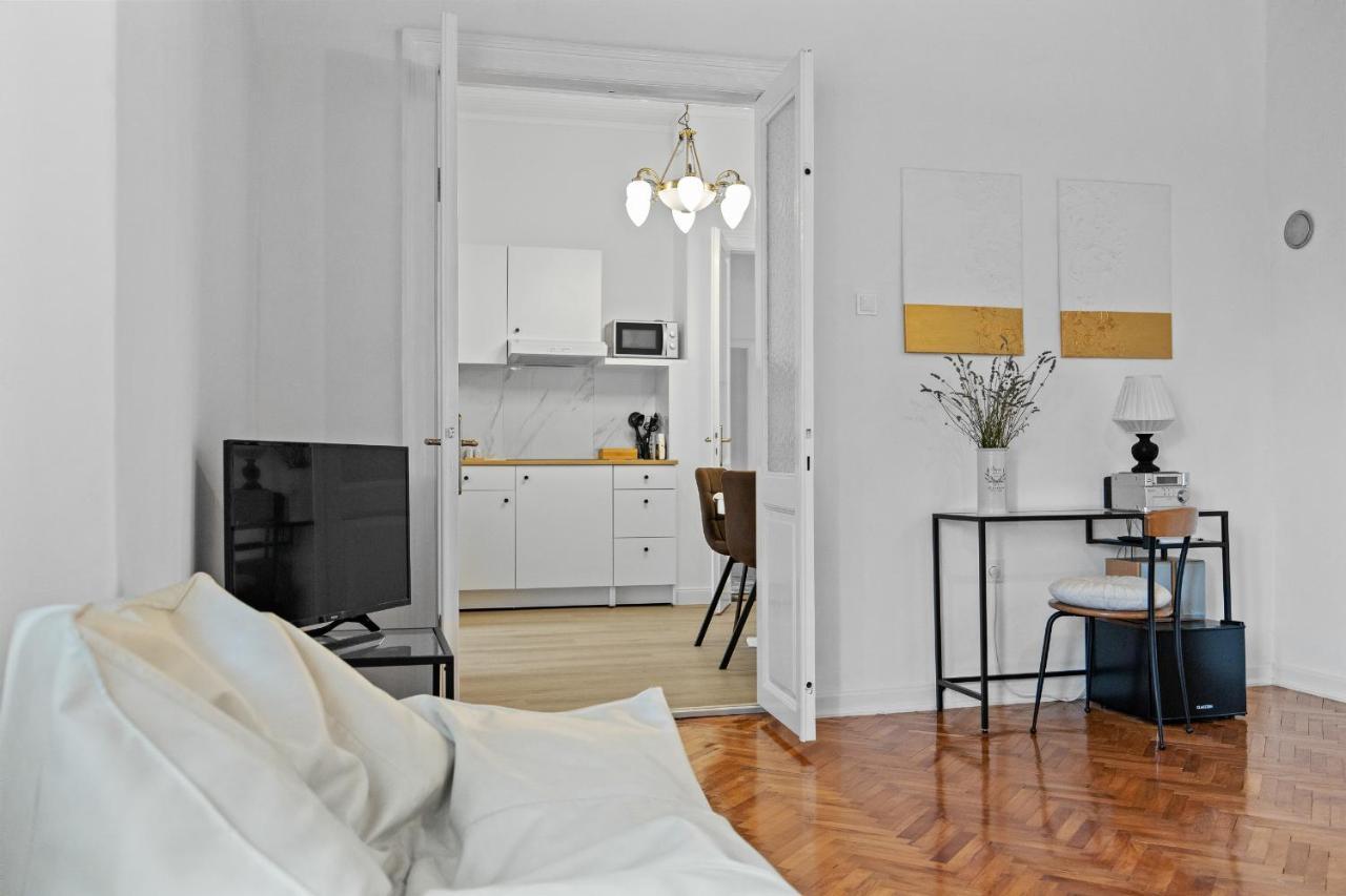 White Imperial Apartment Pula Zewnętrze zdjęcie